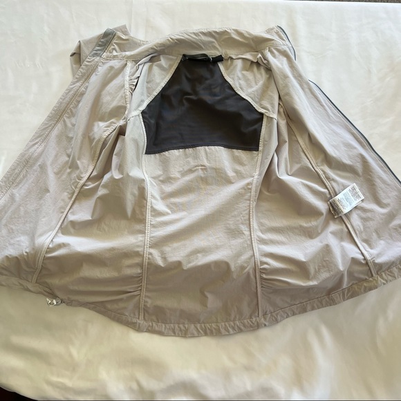 Mountain Hardwear Shell Full Zip Lightweight Breathable Jacket Size Small - Picture 12 of 15